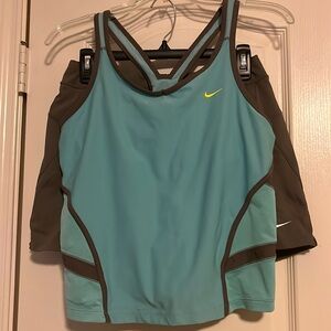 NIKE Tank Top & Shorts